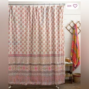 Natural life shower curtain, Folk Flower